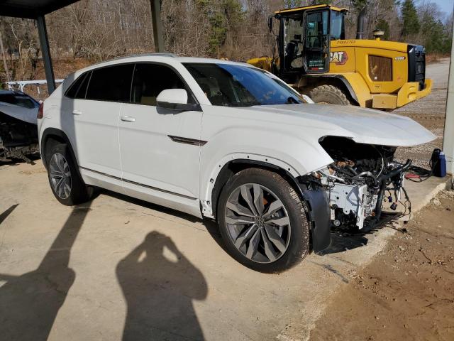 Photo 4 from auction – 2022 VOLKSWAGEN ATLAS CROS with VIN 1V2FE2CA8NC216582