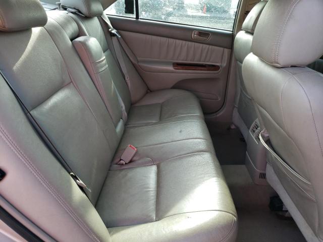 Photo 10 from auction – 2004 TOYOTA CAMRY LE with VIN 4T1BE32K04U859870