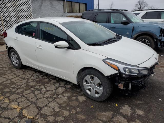 Photo 4 from auction – 2017 KIA FORTE LX with VIN 3KPFK4A77HE013791