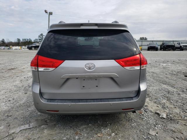 Photo 6 from auction – 2011 TOYOTA SIENNA XLE with VIN 5TDYK3DC2BS034878