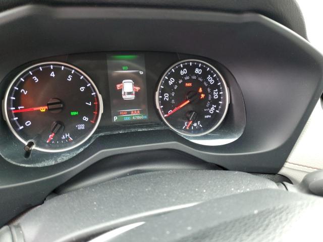 Photo 9 from auction – 2020 TOYOTA RAV4 XLE with VIN JTMP1RFV7LD066187