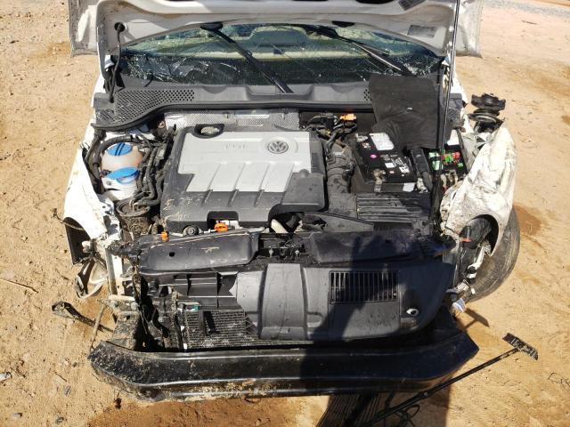 Photo 11 from auction – 2013 VOLKSWAGEN BEETLE with VIN 3VW5L7AT7DM815827