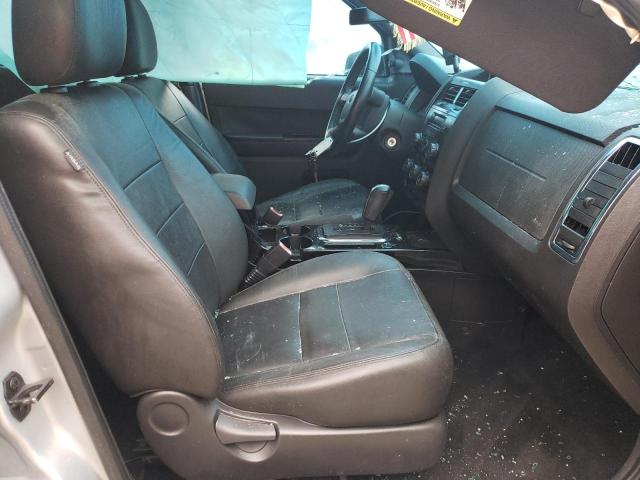 Photo 5 from auction – 2010 FORD ESCAPE LIM with VIN 1FMCU0E79AKC71258