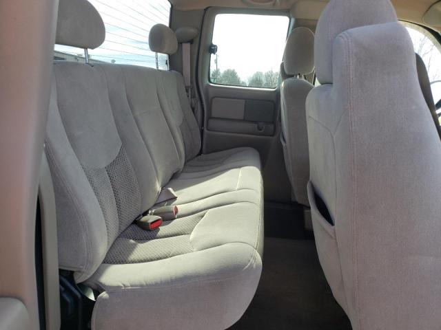 Photo 10 from auction – 2004 CHEVROLET SILVERADO with VIN 2GCEK19T441280342