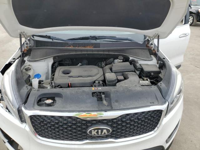 Photo 12 from auction – 2016 KIA SORENTO LX with VIN 5XYPG4A38GG051938