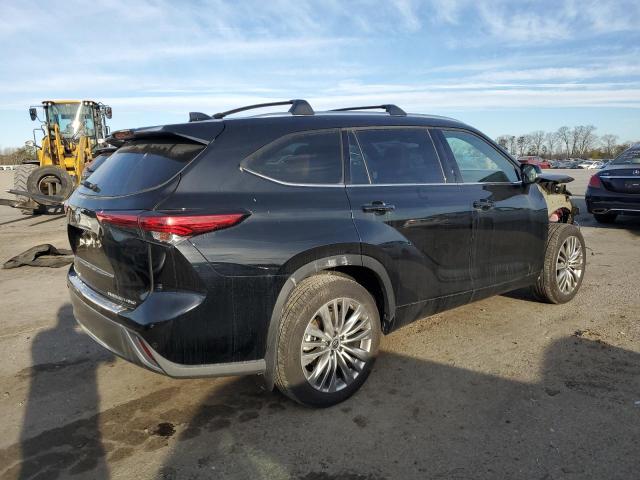 Photo 3 from auction – 2021 TOYOTA HIGHLANDER with VIN 5TDFZRBHXMS134069
