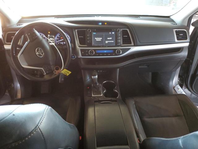 Photo 8 from auction – 2018 TOYOTA HIGHLANDER with VIN 5TDKZRFH8JS536225