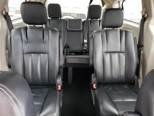 Photo 10 from auction – 2014 CHRYSLER TOWN & COU with VIN 2C4RC1BG4ER326752