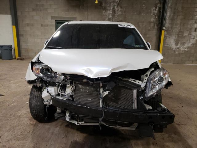 Photo 5 from auction – 2020 TOYOTA SIENNA XLE with VIN 5TDDZ3DC6LS242399