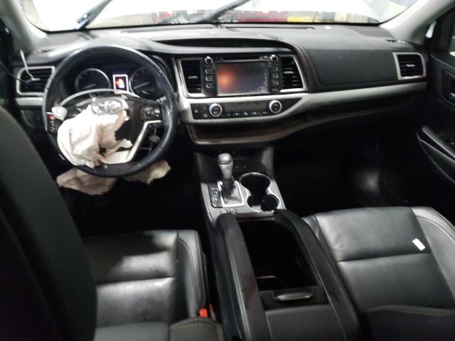 Photo 8 from auction – 2018 TOYOTA HIGHLANDER with VIN 5TDJZRFH9JS554941