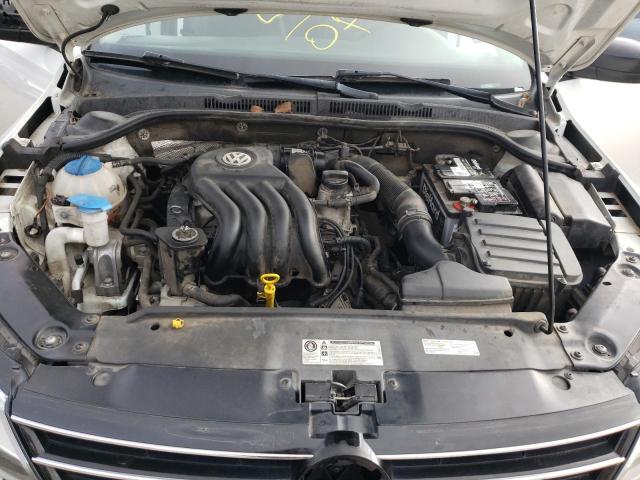 Photo 11 from auction – 2015 VOLKSWAGEN JETTA BASE with VIN 3VW2K7AJ4FM350737