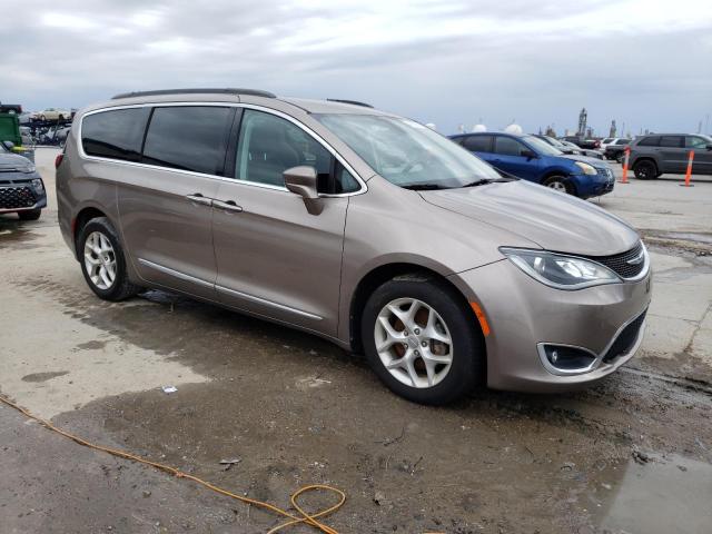 Photo 4 from auction – 2017 CHRYSLER PACIFICA T with VIN 2C4RC1BG2HR704779