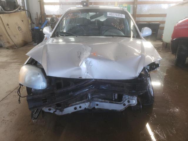 Photo 5 from auction – 2004 HYUNDAI ACCENT GL with VIN KMHCG45CX4U511972