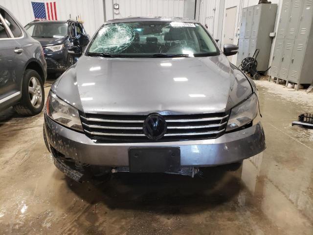 Photo 5 from auction – 2015 VOLKSWAGEN PASSAT SE with VIN 1VWBV7A39FC047365