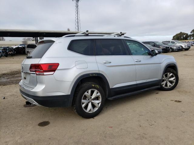 Photo 3 from auction – 2018 VOLKSWAGEN ATLAS S with VIN 1V2AP2CA0JC553312
