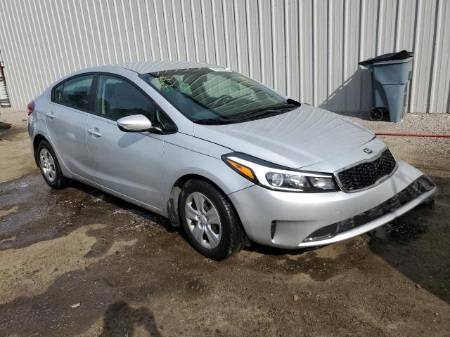 Photo 4 from auction – 2018 KIA FORTE LX with VIN 3KPFK4A77JE198690