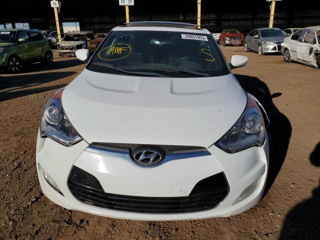 Photo 5 from auction – 2017 HYUNDAI VELOSTER with VIN KMHTC6AD1HU315401