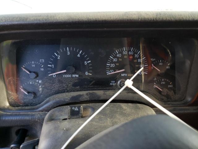 Photo 9 from auction – 2000 JEEP CHEROKEE with VIN 1J4FF48SXYL205741