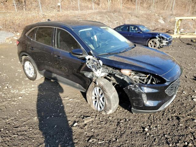 Photo 4 from auction – 2021 FORD ESCAPE SE with VIN 1FMCU9G69MUB16114