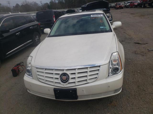 Photo 5 from auction – 2011 CADILLAC DTS PLATIN with VIN 1G6KP5ES3BU141557