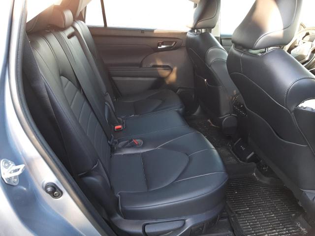 Photo 11 from auction – 2022 TOYOTA HIGHLANDER with VIN 5TDGZRBH8NS163642