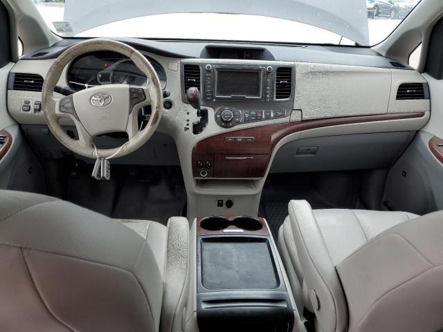 Photo 8 from auction – 2011 TOYOTA SIENNA XLE with VIN 5TDYK3DC7BS014125