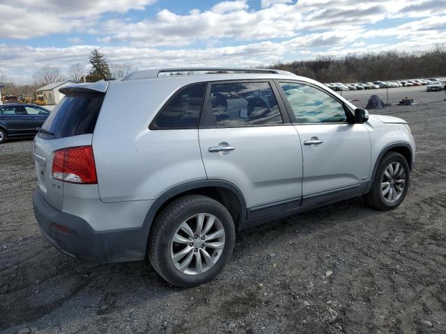 Photo 3 from auction – 2011 KIA SORENTO EX with VIN 5XYKUDA29BG104049