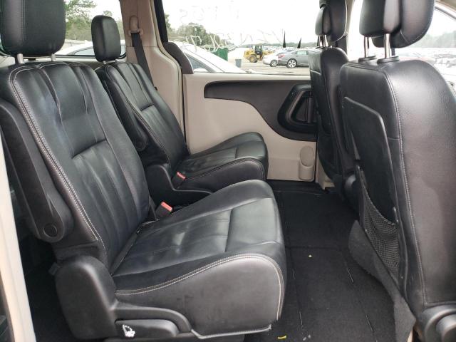 Photo 11 from auction – 2014 CHRYSLER TOWN & COU with VIN 2C4RC1BG4ER326752