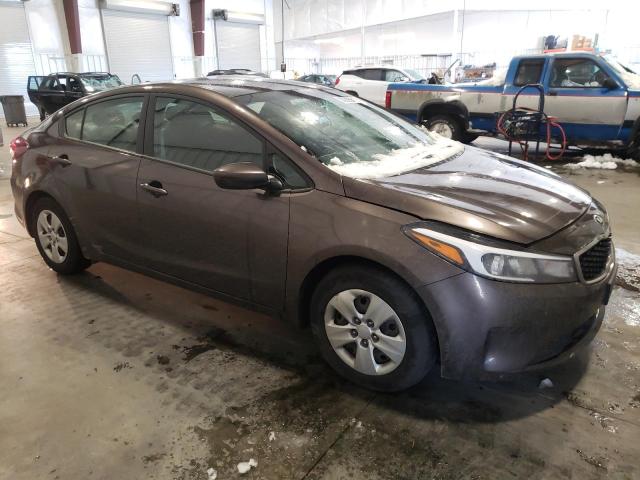 Photo 4 from auction – 2017 KIA FORTE LX with VIN 3KPFK4A76HE145943