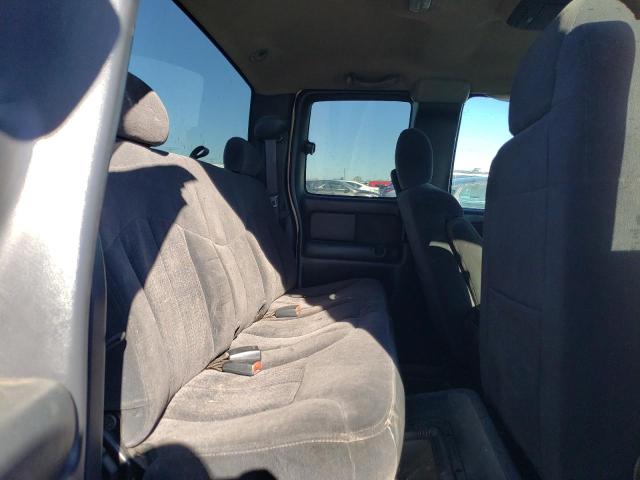 Photo 10 from auction – 2002 CHEVROLET SILVERADO with VIN 1GCHK29GX2E256600