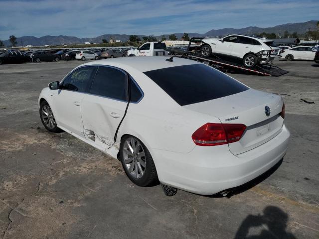 Photo 2 from auction – 2015 VOLKSWAGEN PASSAT S with VIN 1VWAT7A3XFC100401