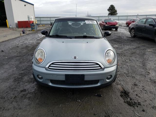 Photo 5 from auction – 2007 MINI COOPER with VIN WMWMF33577TL77746