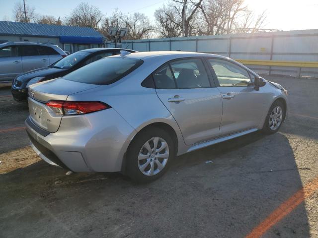 Photo 3 from auction – 2022 TOYOTA COROLLA LE with VIN JTDEPMAE0NJ205774