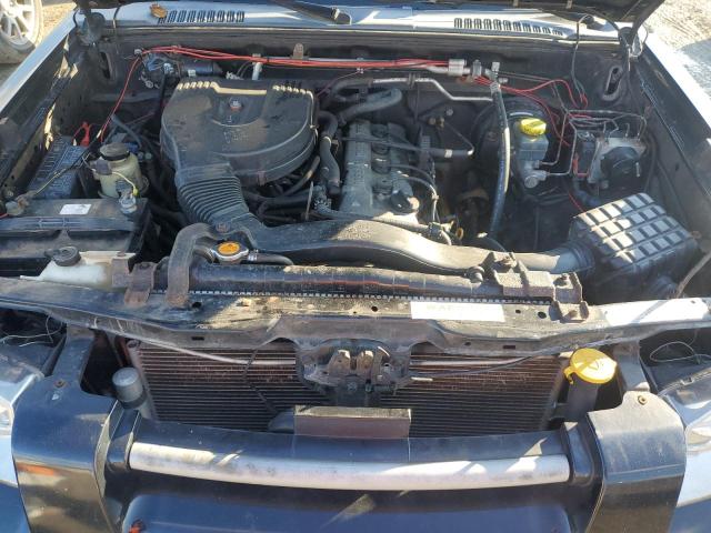 Photo 11 from auction – 2004 NISSAN FRONTIER K with VIN 1N6DD26T94C471147