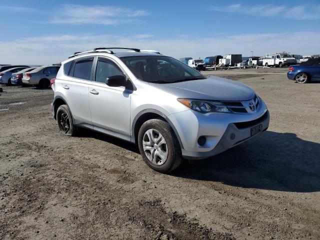 Zdjęcie 4 z aukcji – 2015 TOYOTA RAV4 LE z VIN JTMZFREV4FJ034458