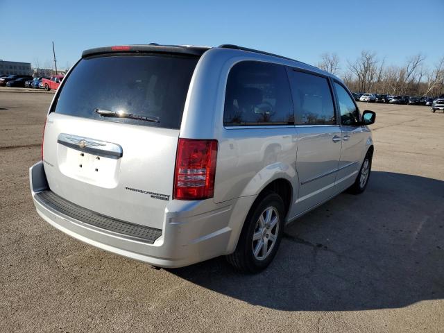 Photo 3 from auction – 2010 CHRYSLER TOWN & COU with VIN 2A4RR5D18AR463308