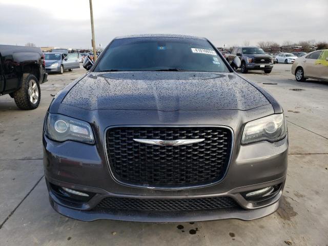 Photo 5 from auction – 2018 CHRYSLER 300 S with VIN 2C3CCABG9JH253727