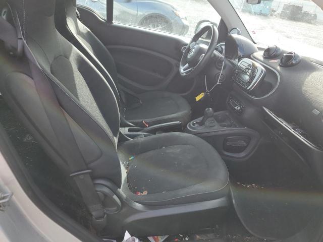 Photo 10 from auction – 2016 SMART FORTWO with VIN WMEFJ5DA4GK078854
