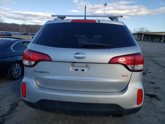 Photo 6 from auction – 2015 KIA SORENTO LX with VIN 5XYKTDA66FG557749