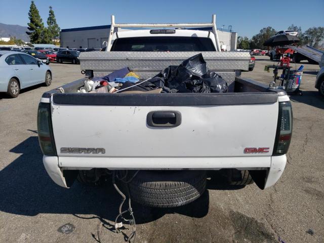 Photo 6 from auction – 2005 GMC NEW SIERRA with VIN 2GTEC13T651399226