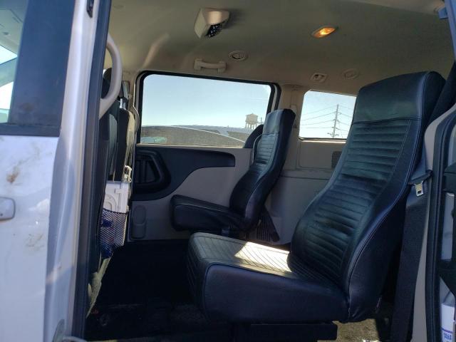 Photo 11 from auction – 2017 DODGE CARAVAN SE with VIN 2C4RDGBG8HR864083