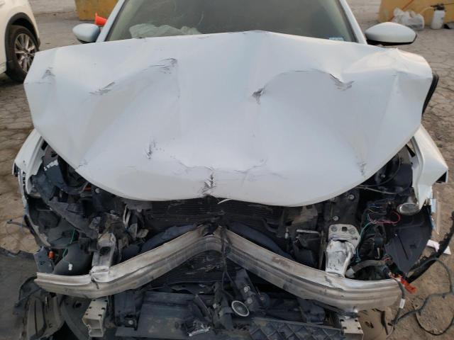 Photo 11 from auction – 2015 CHRYSLER 200 LIMITE with VIN 1C3CCCAB9FN502091