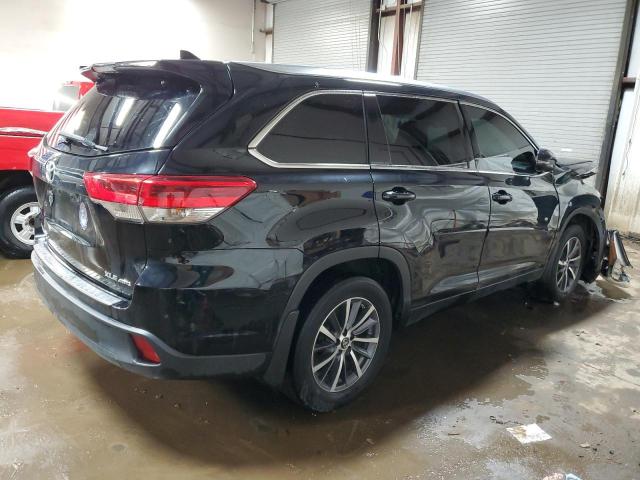 Photo 3 from auction – 2018 TOYOTA HIGHLANDER with VIN 5TDJZRFH3JS526245