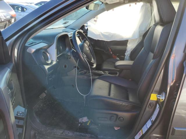 Photo 7 from auction – 2017 TOYOTA RAV4 LIMIT with VIN 2T3DFREV0HW602140