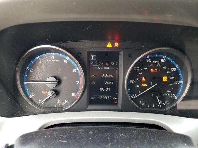 Photo 9 from auction – 2018 TOYOTA RAV4 LE with VIN 2T3BFREV9JW790203