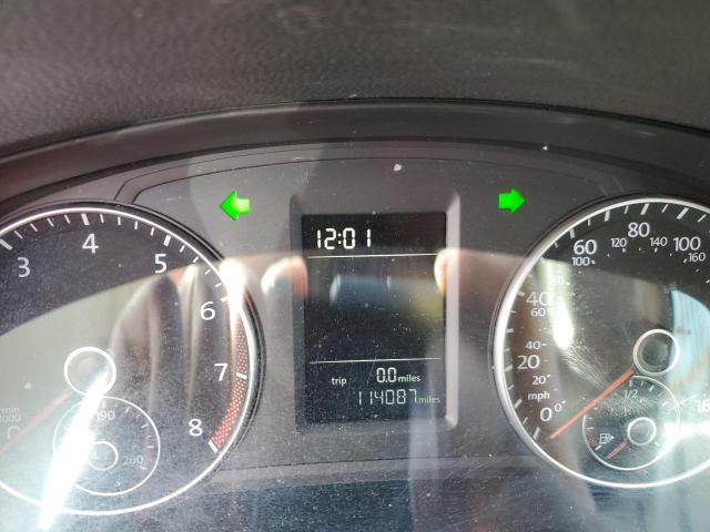 Photo 9 from auction – 2015 VOLKSWAGEN PASSAT S with VIN 1VWAT7A3XFC100401