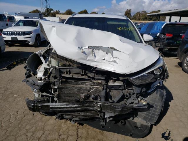 Photo 5 from auction – 2017 HYUNDAI TUCSON LIM with VIN KM8J3CA23HU446480