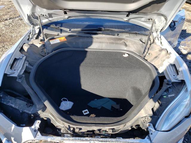 Photo 11 from auction – 2015 TESLA MODEL S with VIN 5YJSA1E28FF114618