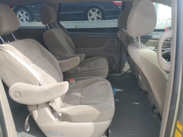Photo 11 from auction – 2010 TOYOTA SIENNA CE with VIN 5TDKK4CC5AS311762