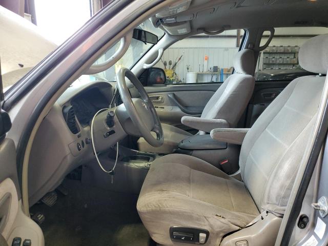 Photo 7 from auction – 2004 TOYOTA SEQUOIA SR with VIN 5TDZT34A94S222896